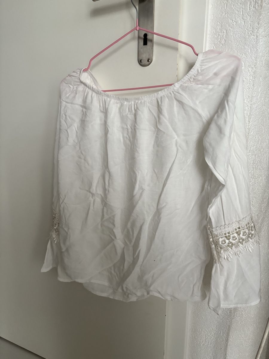 Blusen: Sommerbluse, weiss, Grösse S, mit Spitze am Ärmel – Gebraucht aus Winterthur von nik_pr58 3