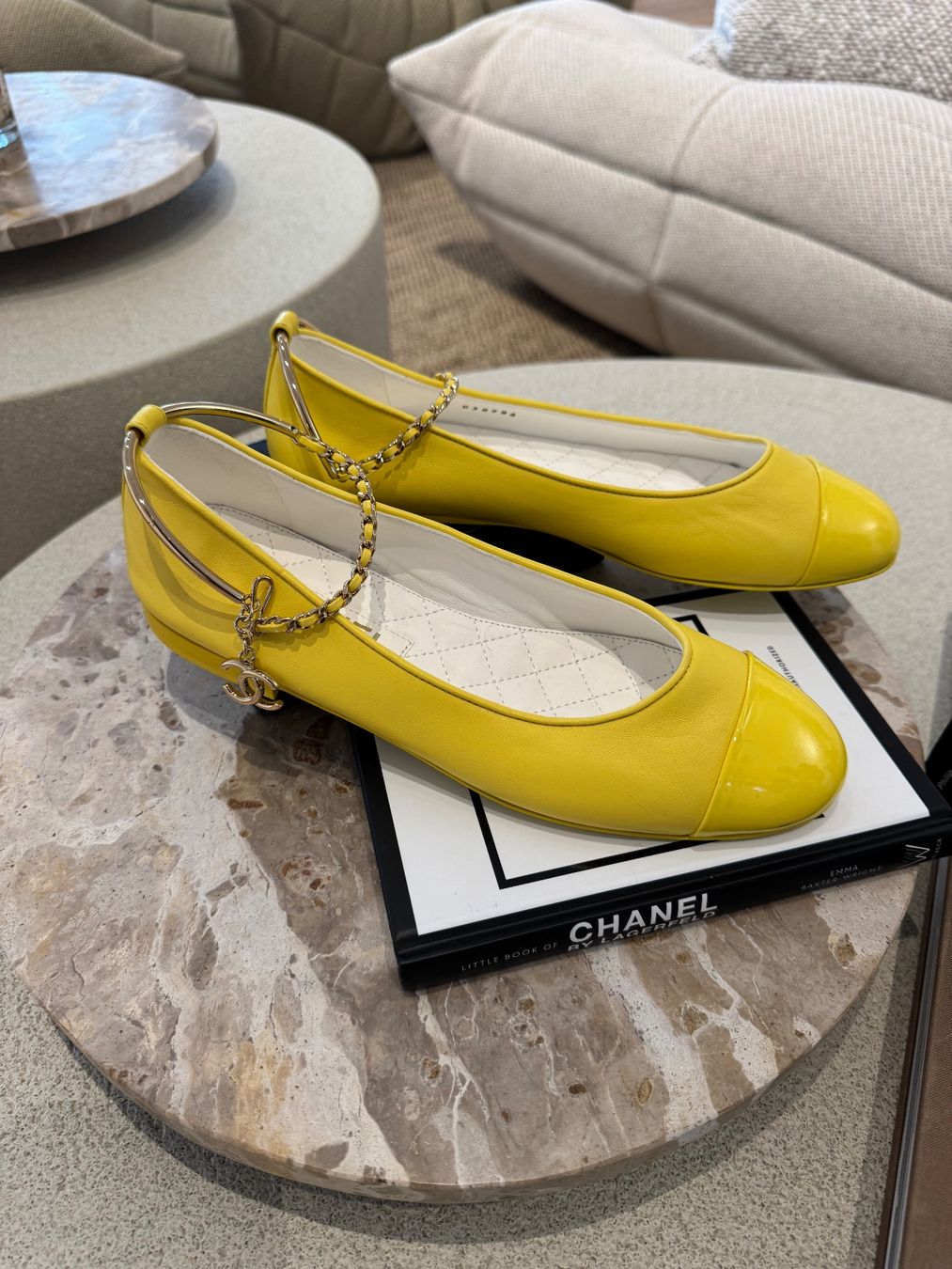 Chanel Scarpe da donna: CHANEL BALLERINAS GELB – Usato da Schwyz venduto da bofb 5