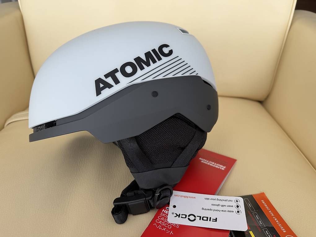Atomic Caschi: Atomic SL Helm mit Bügel – Usato da Tuttwil venduto da Tell 1