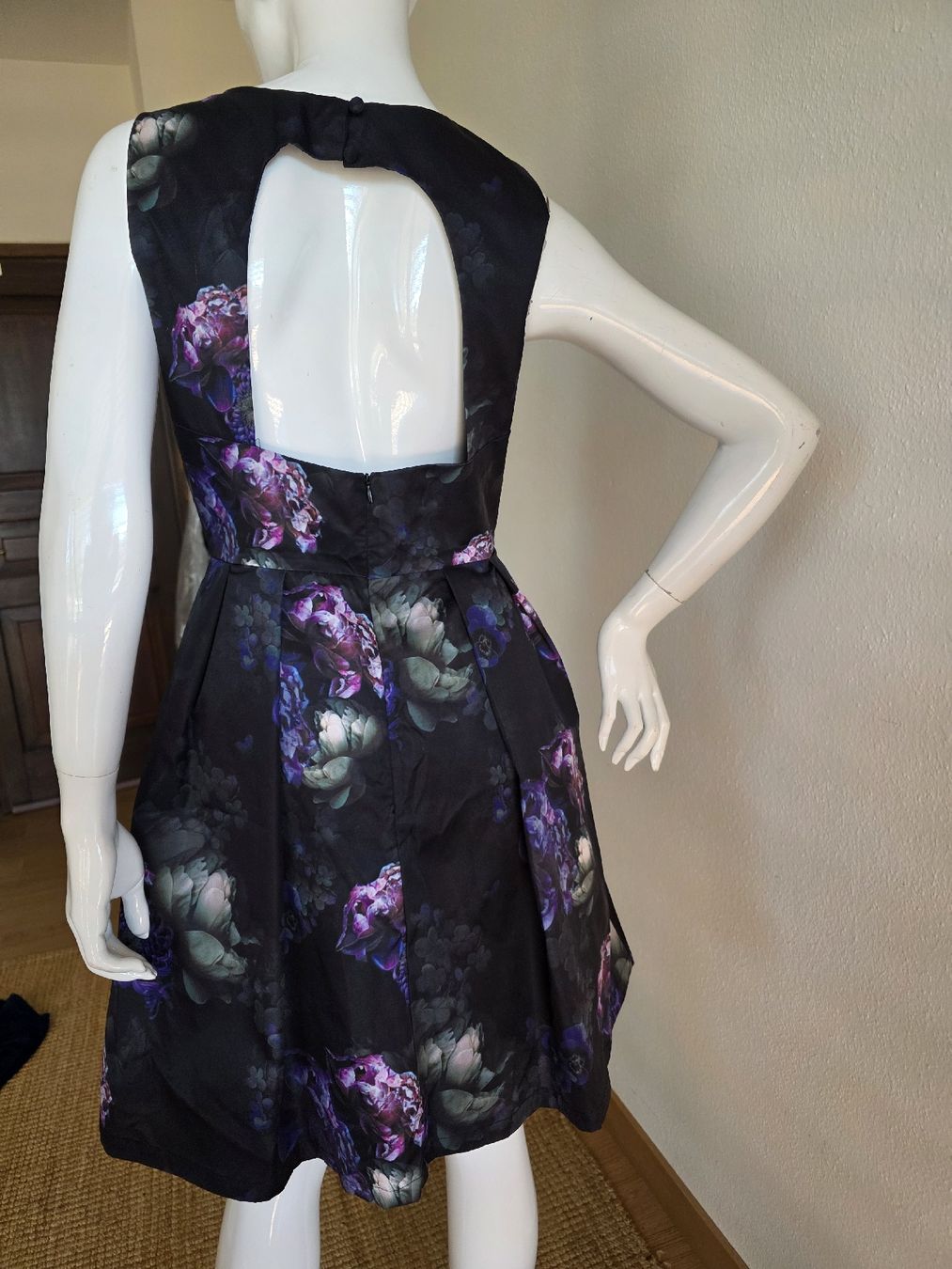 Vestiti: Abito Studio 75 floreale nero viola taglia 38 primavera – Usato da Massagno venduto da let_6pgs 1