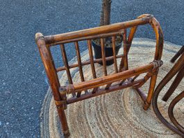 Porte-revues vintage en rotin