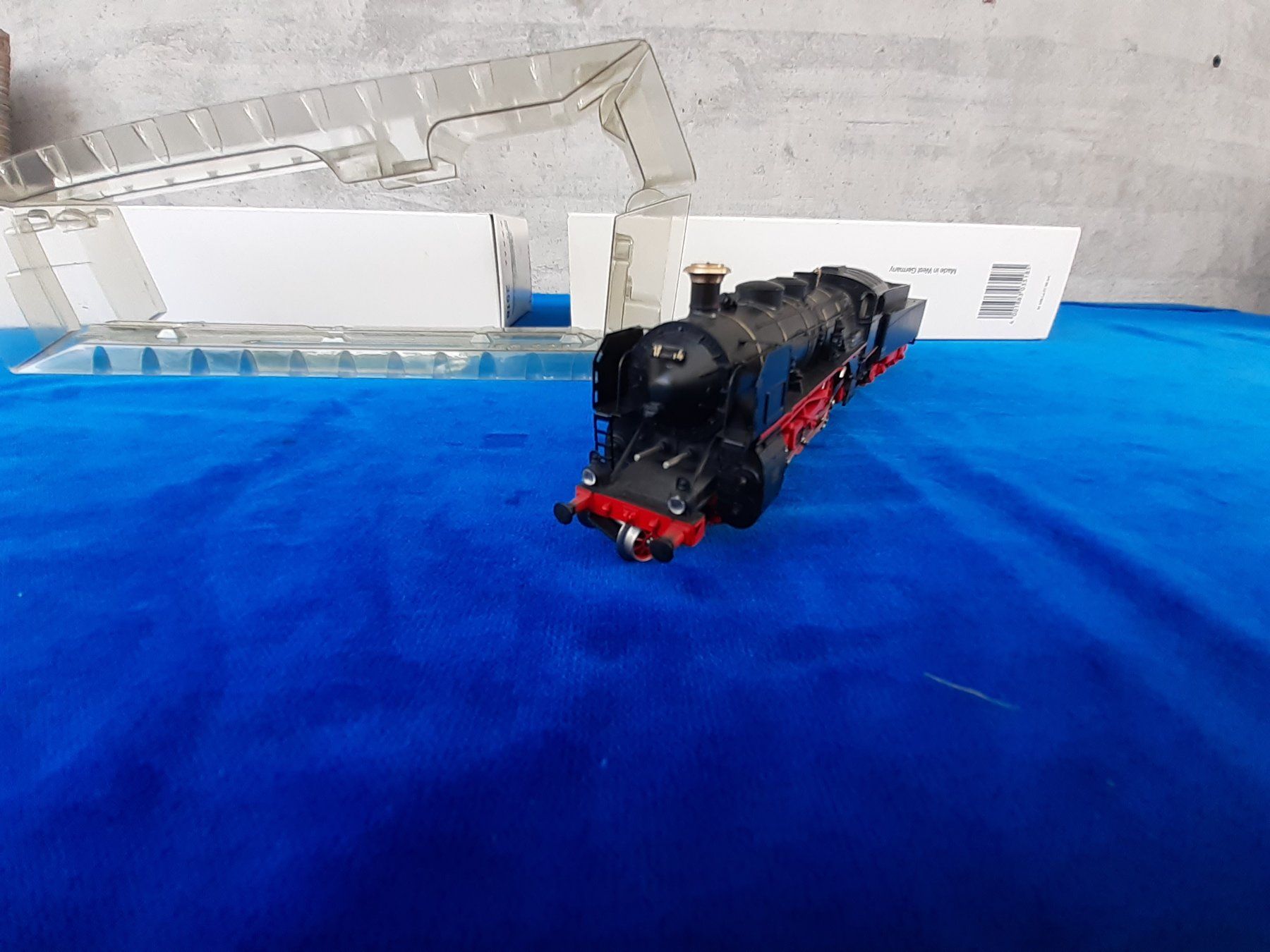 Märklin Modellini di ferrovie: Märklin 3518 BR Rheingoldlok H0 – Nuovo (secondo la descrizione) da Arbedo venduto da aladino666 3