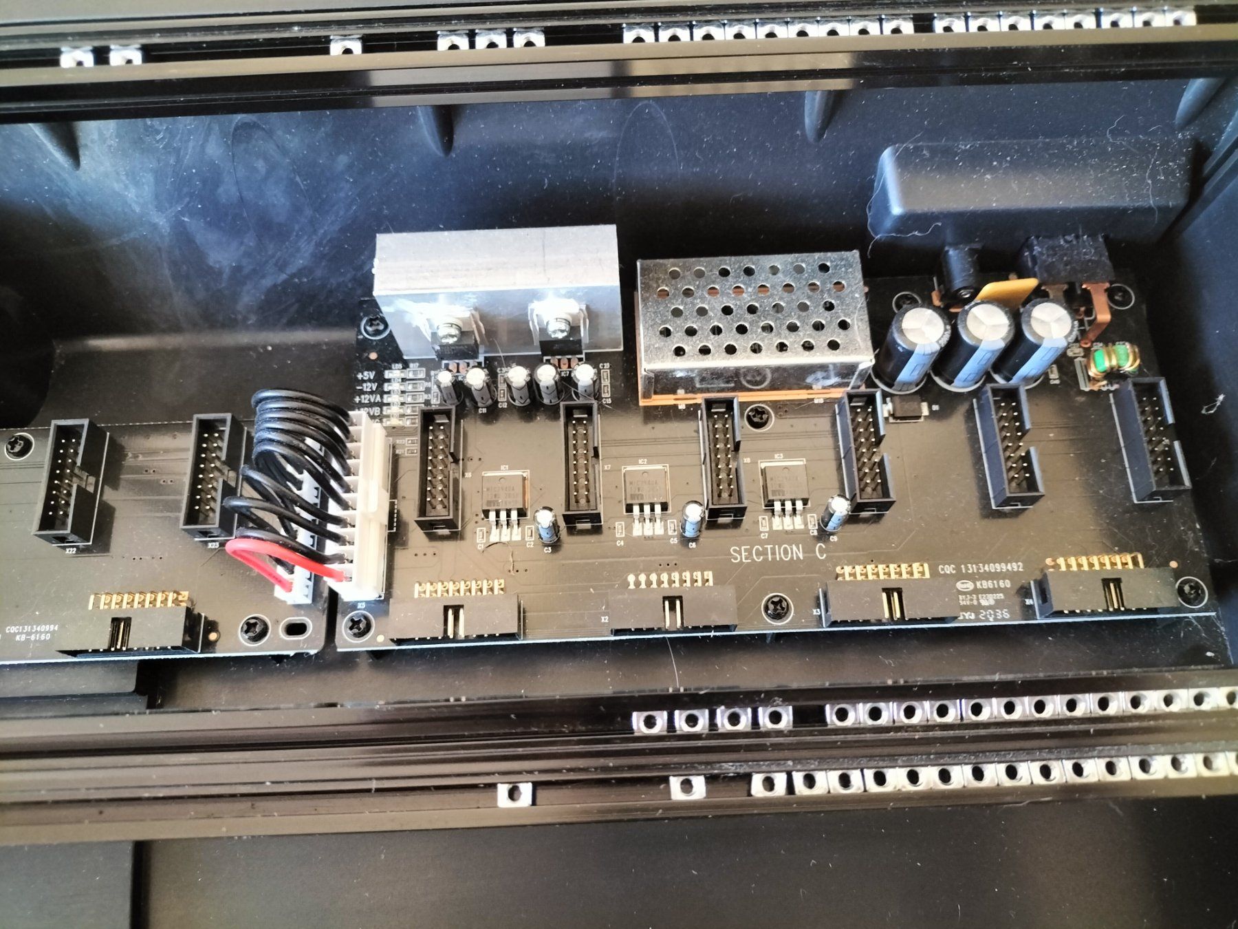 Behringer Strumenti musicali: Behringer Eurorack GO Gehäuse – Usato da Olten venduto da LarryRampage 1