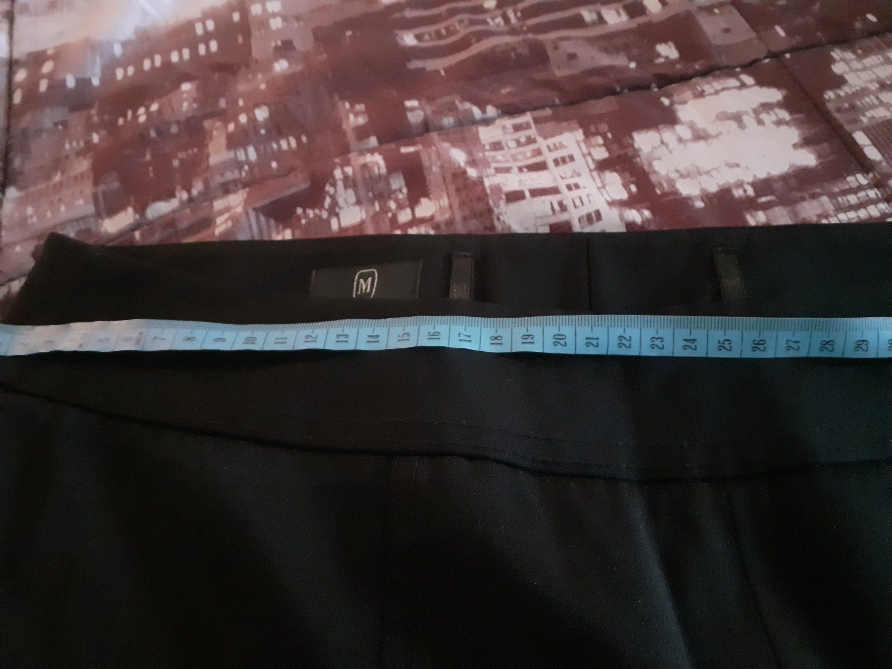 Pantaloni: Schwarze Stoffhose Madeline, Gr.M – Usato da Kloten venduto da elb_9qvr 2
