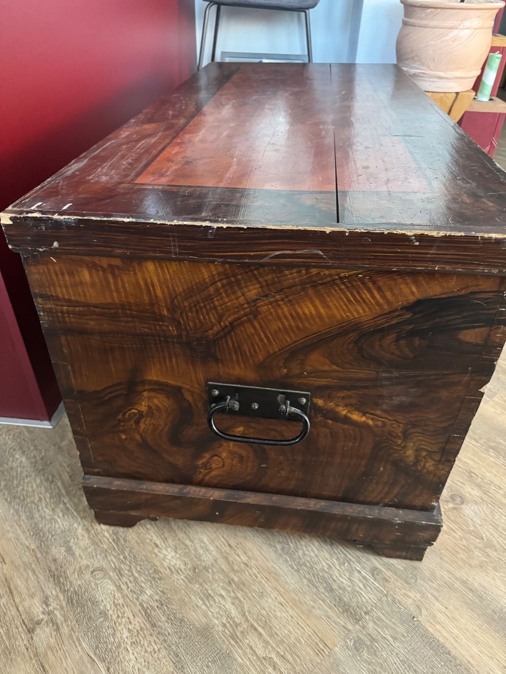 Cassapanche: Holztruhe mit ornamentiertem Schloss – Usato da Reichenburg venduto da rhe74 3