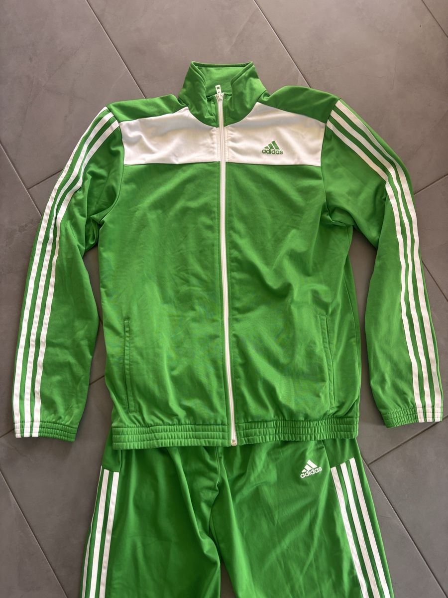 Adidas Completi, tute sportive e funzionali: Adidas Trainer Vintage 2013 M – Usato da Schmitten FR venduto da Hubalo 2