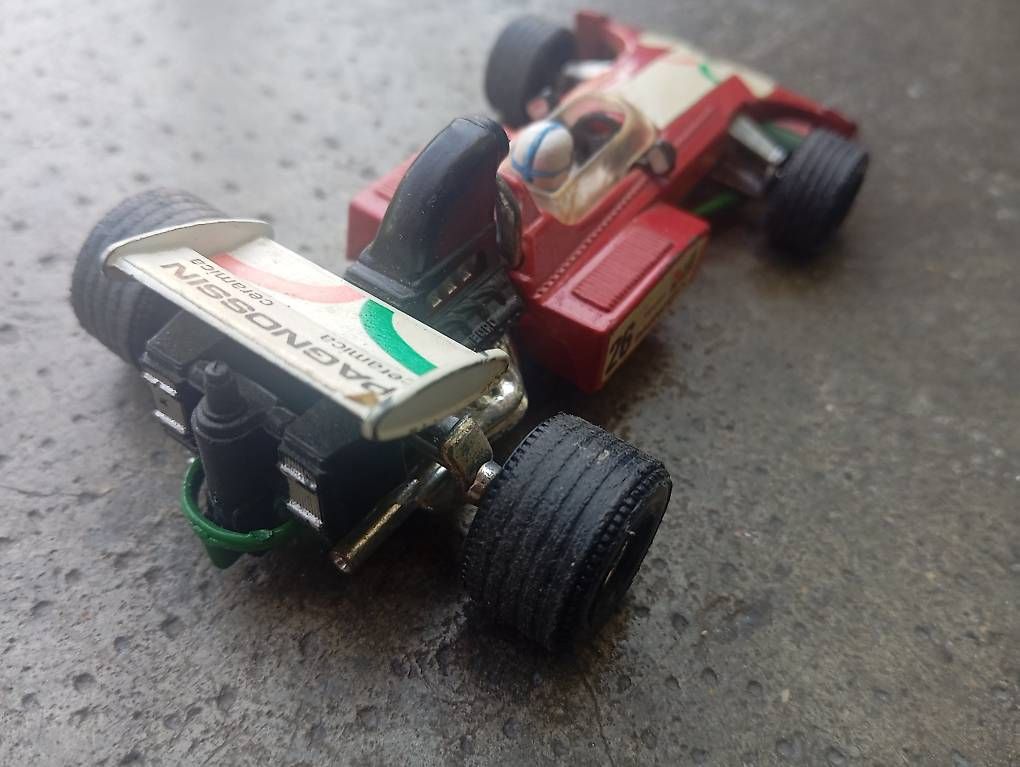 Modellautos: Surtees TS9B Formel 1 – Gebraucht aus Basel von Petergunn 3