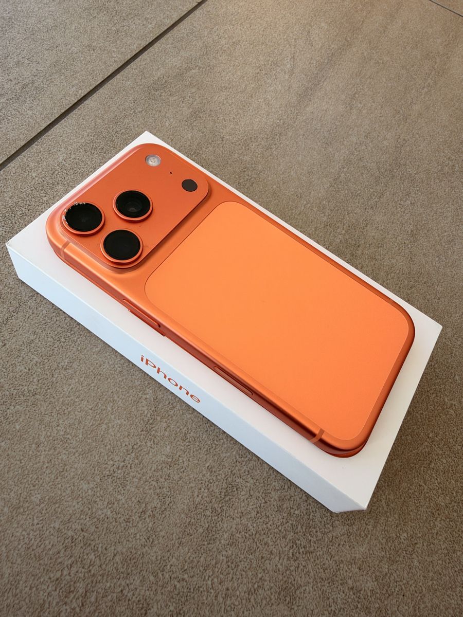 Apple Telefoni cellulari / Smartphones: Apple iPhone 17 Pro 256GB Cosmic Orange – Usato da oberbipp venduto da sigi83