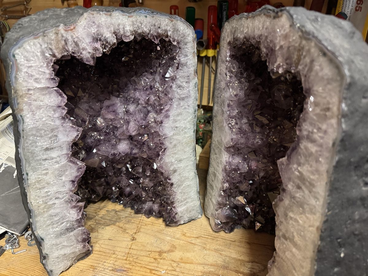 Minerali & Pietre curative: Amethyst Drusen Paar – Usato da Aathal-Seegräben venduto da Romeo8607