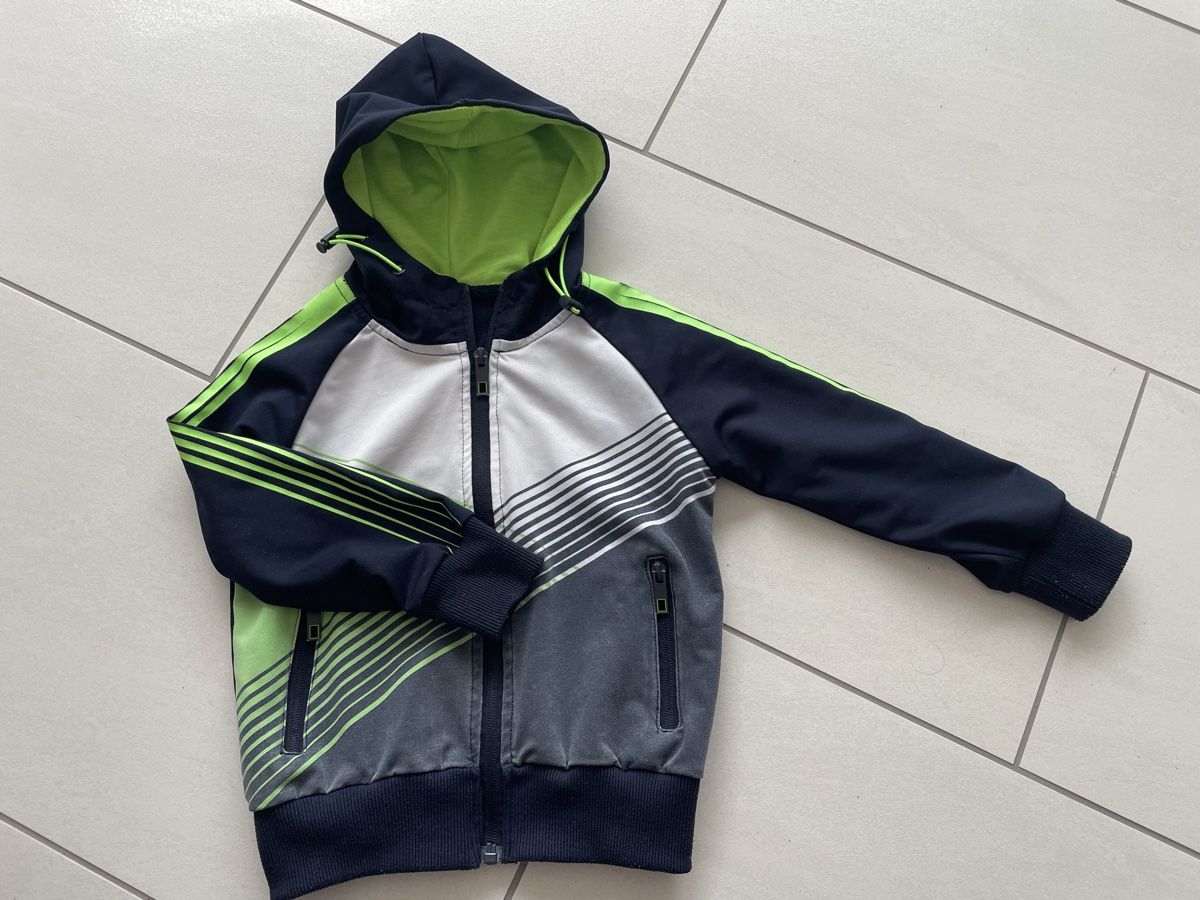 Giacche & Cappotti: Jacke mit Kapuze 98/104 – Usato da Rüti ZH venduto da Tal_ga6N