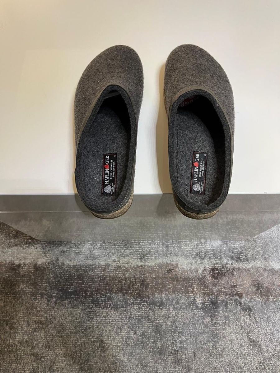Laine: Haflinger Clogs Pure New Wool Grey Size 43  – Neuf avec emballage d'origine à Montreux par jvo_vg8n 2