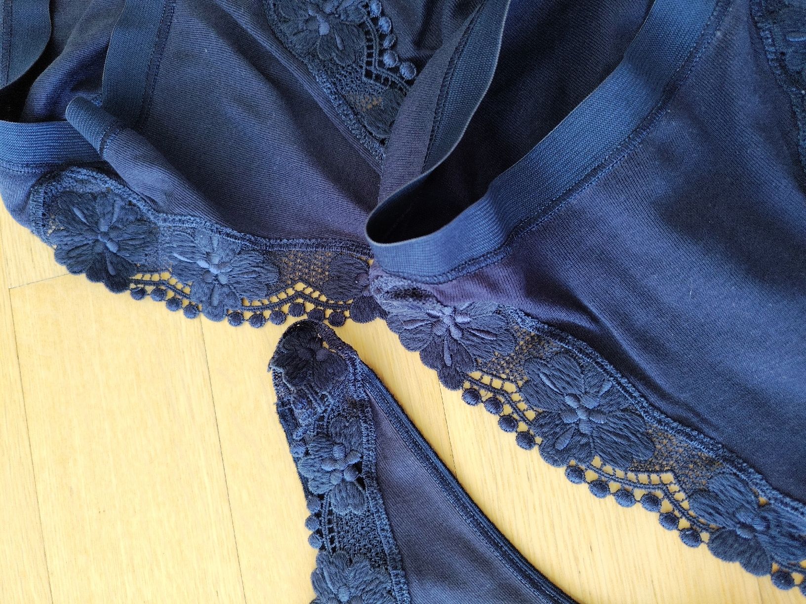 Hanro Altra biancheria intima: HANRO Underwear Lace Set Size XS – Usato da Buchrain venduto da QueenyHE51 1