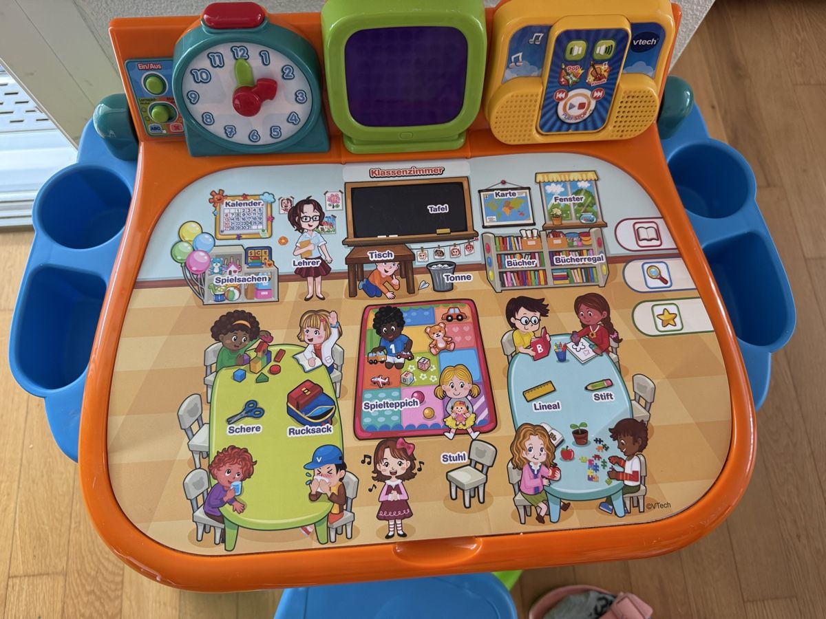 Vtech Giocattoli: VTech Kindertisch mit Stuhl – Usato da Erlen venduto da Brpi22 1