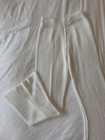 Pants knitted