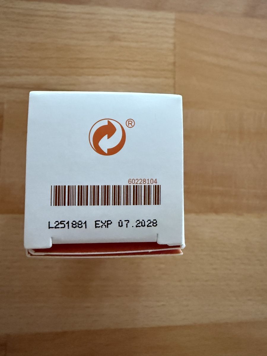 Doterra Oli essenziali: Lip Balm (Doterra) – Nuovo e nell'imballaggio originale da Innerberg venduto da Angi1997 1