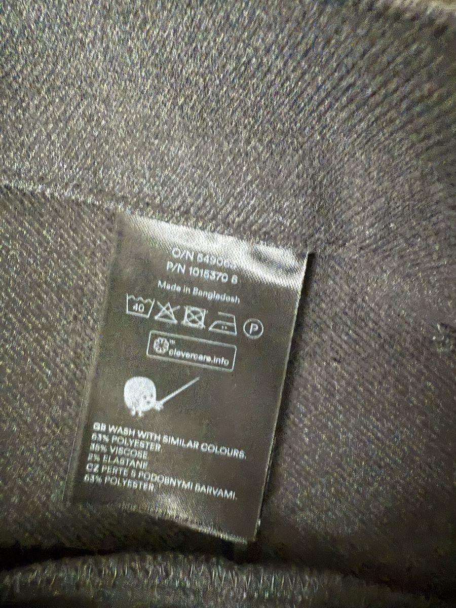Monki Pantaloni: Monki straight leg Hose 38 – Usato da Gümligen venduto da kleiderschrankbe6 2