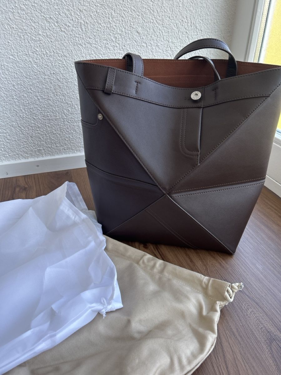Loewe Taschen für Damen: Puzzle Fold Tote – Gebraucht aus Seuzach von jess3983