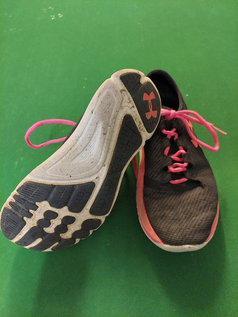 Scarpe per ragazze: Turnschuhe – Usato da Wynau venduto da Meysi 1