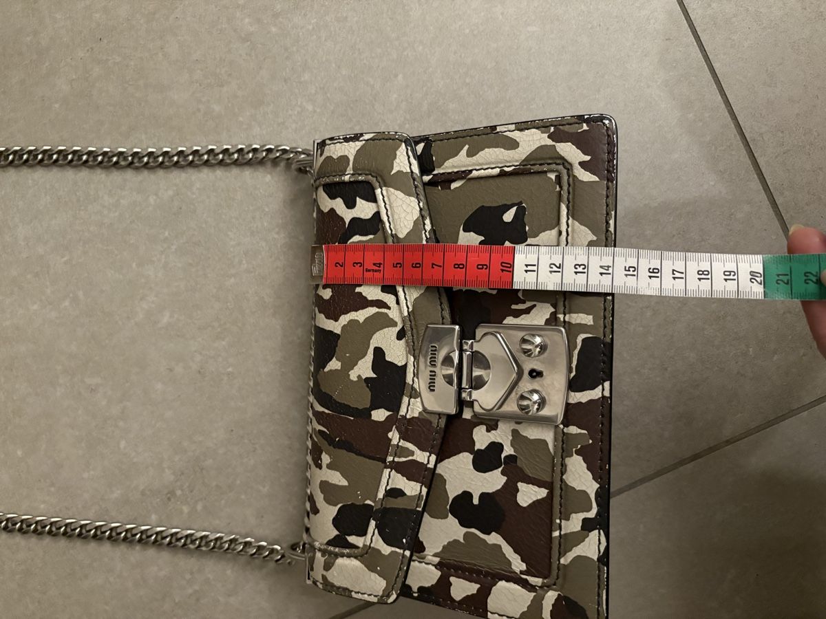 Miu Miu Borse da donna: MIU MIU Tasche – Usato da Zunzgen venduto da mel_y6w2 2