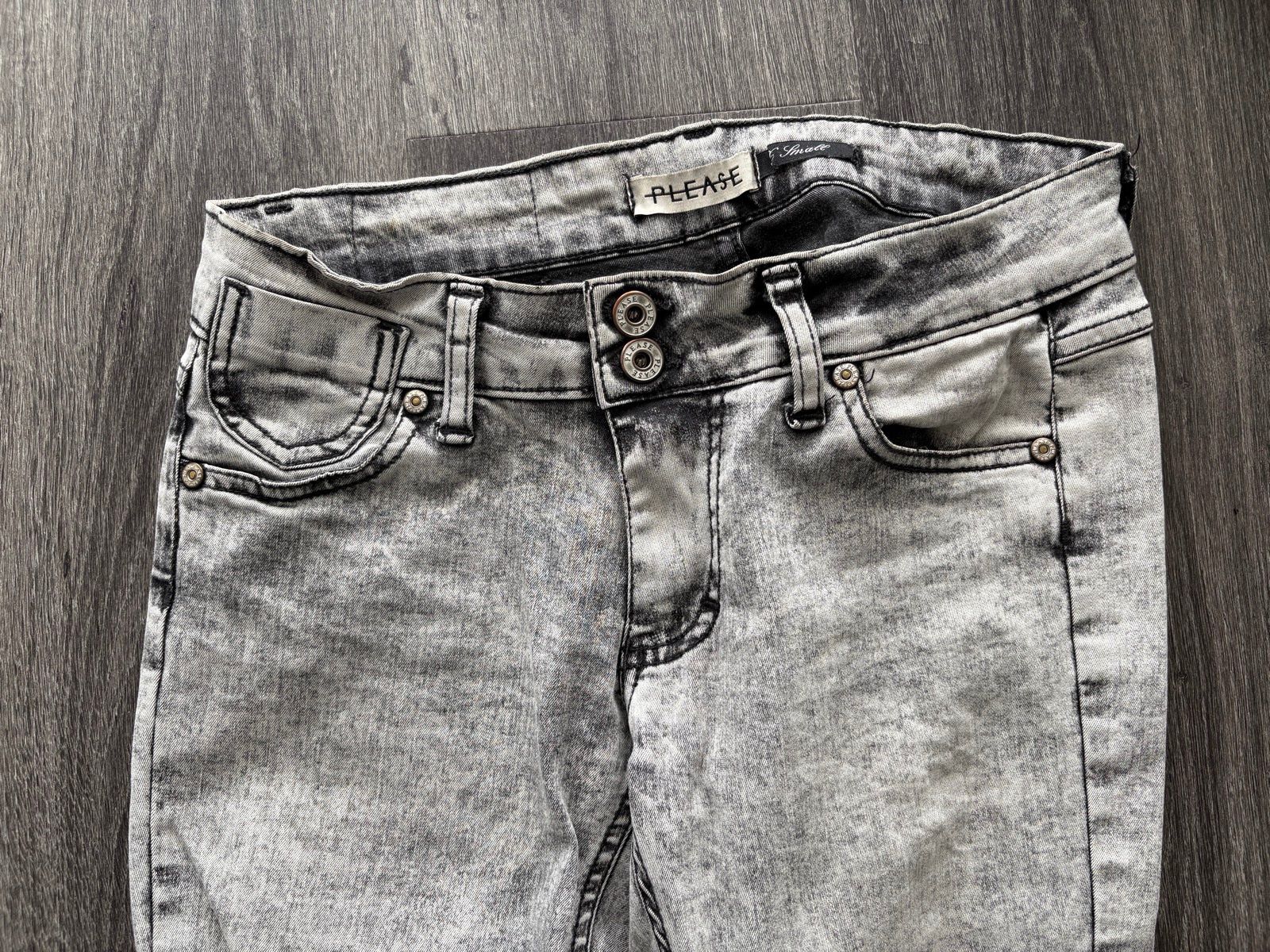 Please Jeans Jeans: Jean "PLEASE" taille XS gris clair – Usato da La Plaine venduto da Biliblue 1