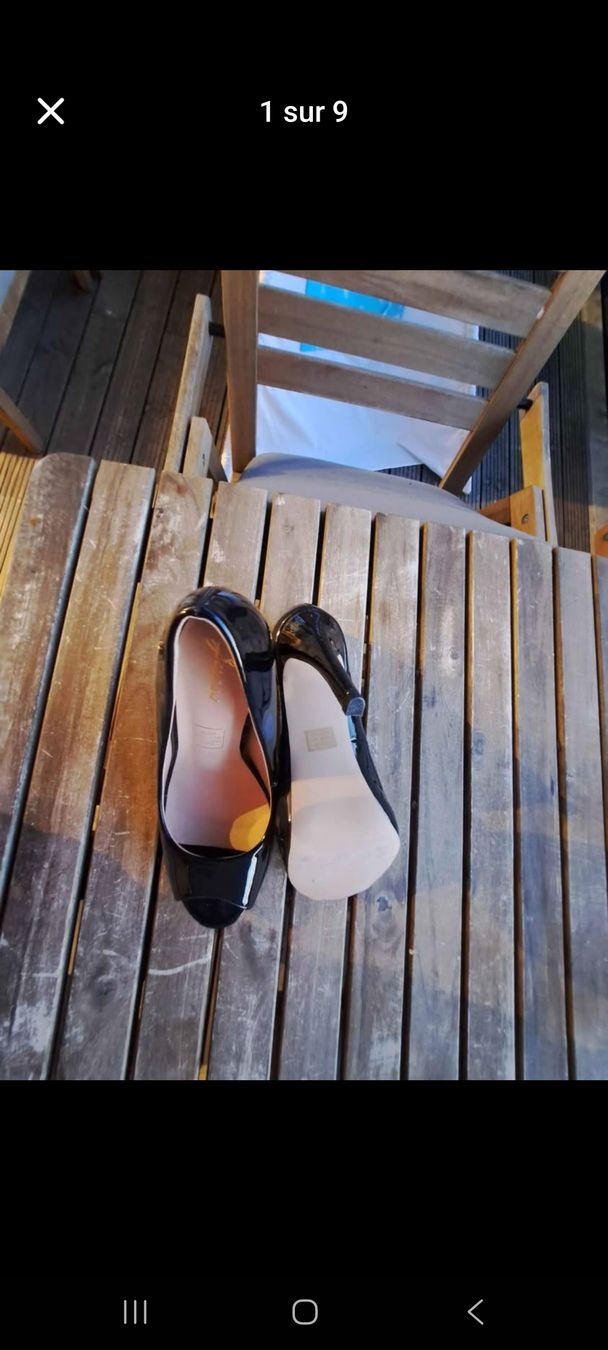 Guess Scarpe da donna: Talons Guess noir vernis – Nuovo e nell'imballaggio originale da Cheseaux sur Lausanne venduto da manera79