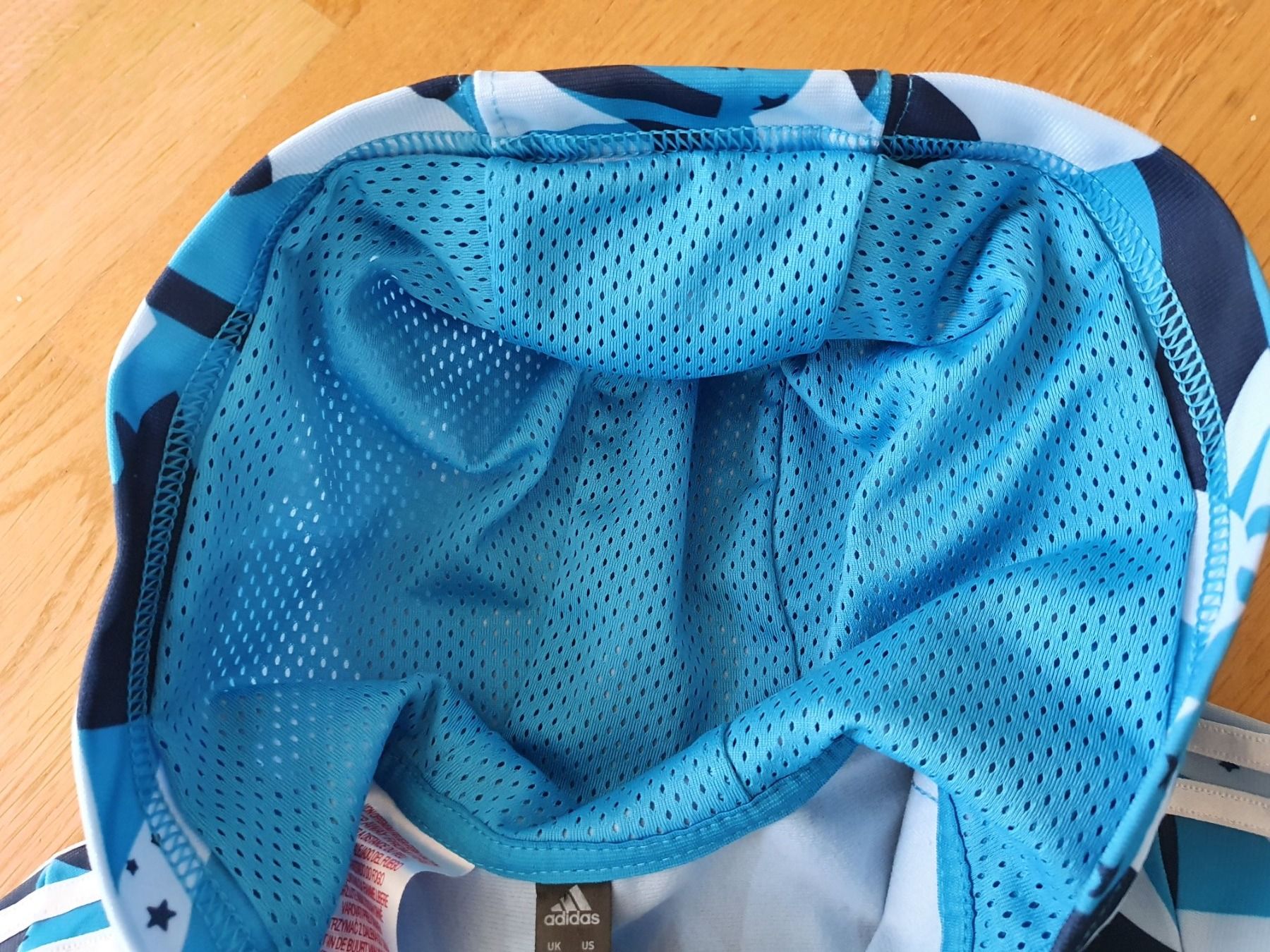 Adidas Giacche & Cappotti: Trainerjacke Adidas Grösse 98 – Nuovo (secondo la descrizione) da Rickenbach SO venduto da S.u.n.s.h.i.n.e.83 2