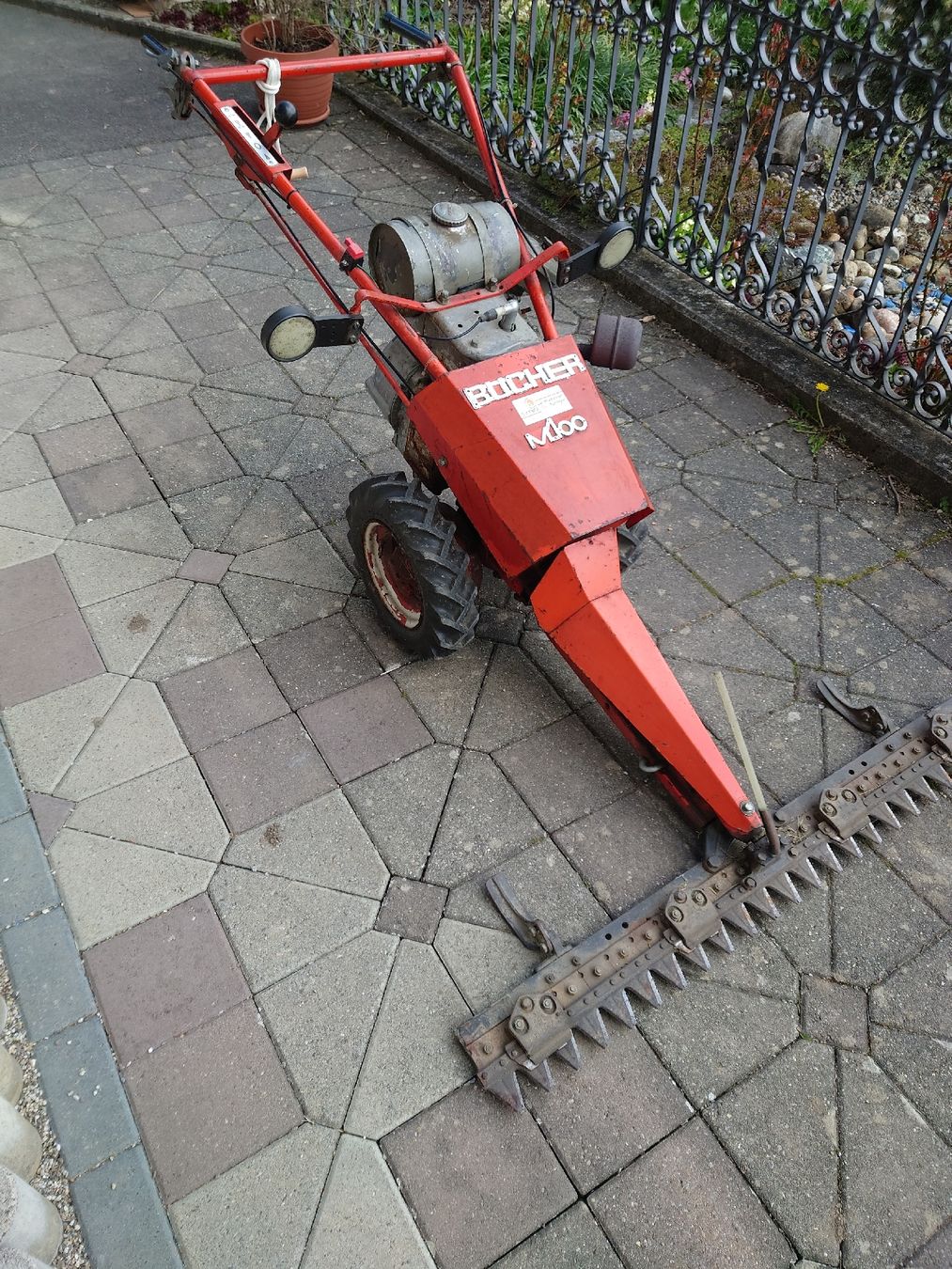 Bucher Tutte le macchine: Bucher M100 Balkenmäher  – Usato da Gelterfingen venduto da mr2-teile 4