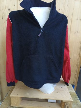 Schöner Fleece Pullover