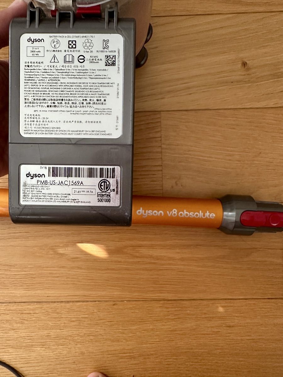 Dyson Aspirapolveri & Accessori: Dyson V8 Absolute Cordless Vacuum Cleaner – Usato da Gattikon venduto da Sarahs_Schatzkammer 2