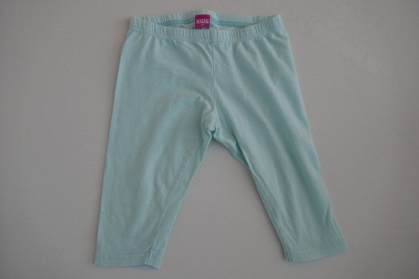 Strümpfe & Strumpfhosen: Schmucke uni Leggings, Gr. 116 – Gebraucht aus Horgen von Feli39
