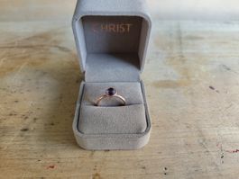 Filigraner Ring 18 Karat in edlem Roségold mit Amethyst