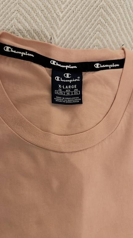 T-shirt: Champion Shirt beige – Usato da Brunnen venduto da sea_c7bm 2