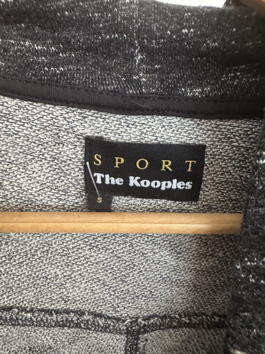 Kooples Maglioni & Felpe: Sweat à capuche The Kooples gris anthracite taille S – Usato da Vandoeuvres venduto da Zoccoli11 2