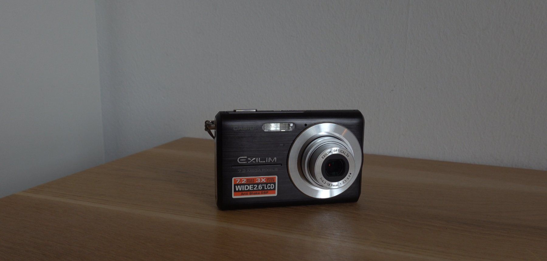 Casio Fotocamera: Casio Exilim EX-Z75 - Schwarz – Usato da Fribourg venduto da mar_9vlt