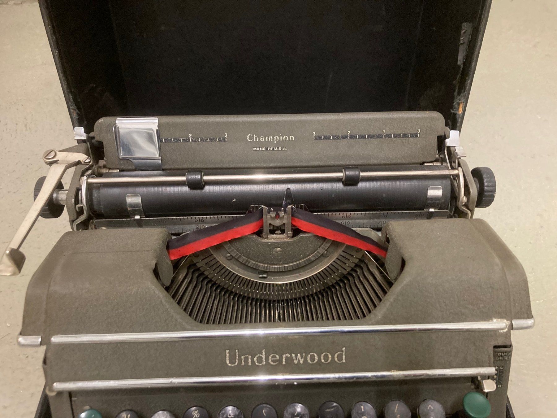 Underwood Macchine da scrivere: Schreibmaschine Underwood – Usato da Basel venduto da JBucher01 1