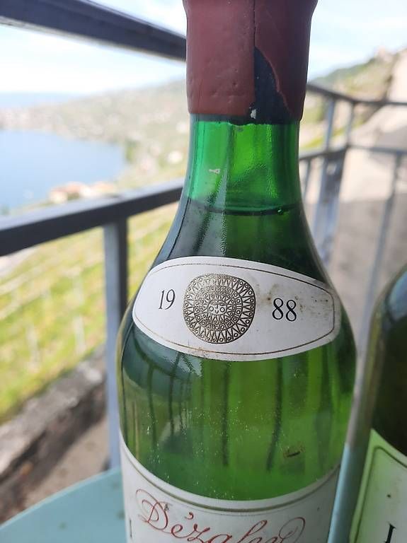 Vino: Bouteilles de vin Dézaley Testuz La Borne de collection – Nuovo e nell'imballaggio originale da Puidoux venduto da big_sn27 2