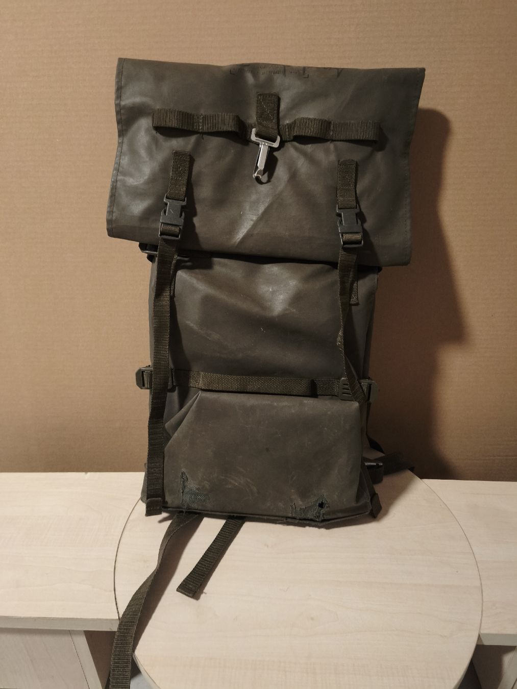 Schweizer Armee Zaini: 3x Schweizer Militärrucksack, Kampfrucksack mit Mängel! – Usato da schongau venduto da schrauber17 3