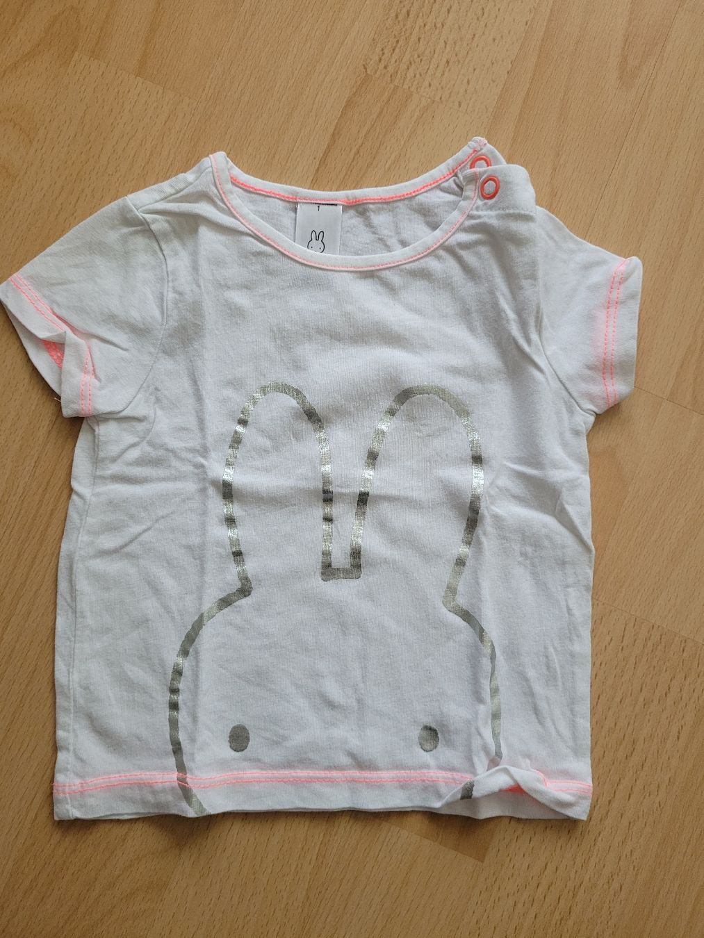 Chemises, Tops & T-shirts: T-Shirt gr. 68 – D'occasion à Perlen par Safari_23