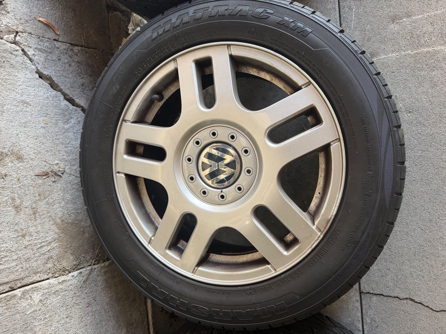 Volkswagen Pneumatici & Ruote complete: Komplett Rad VW Golf IV – Usato da Fahrweid venduto da Lobo.slb 1