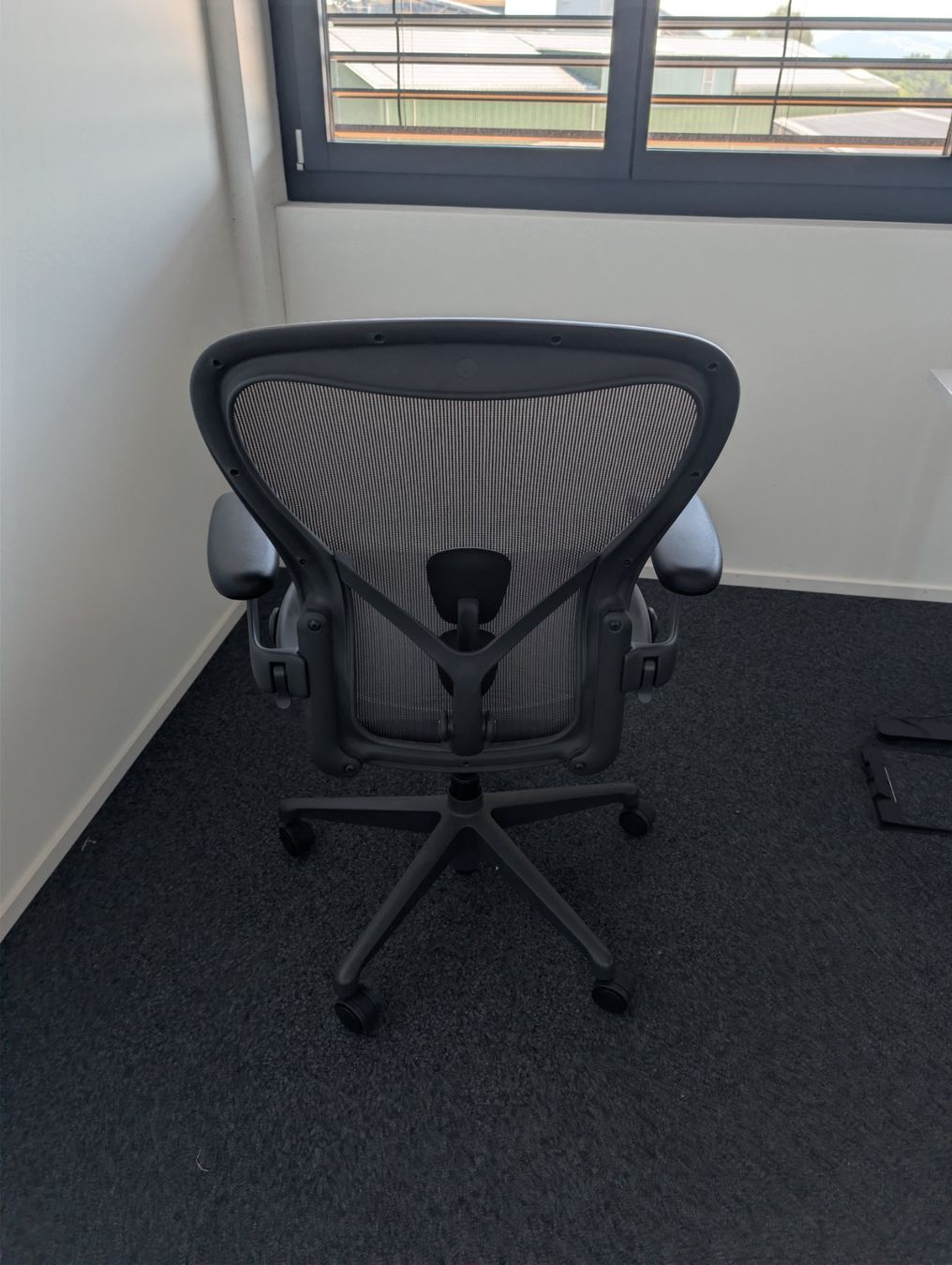 Herman Miller Sedie: Herman Miller Aeron Graphite – Usato da Willisau venduto da p.ll.x 3