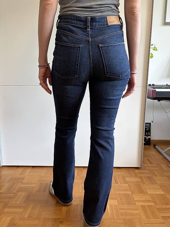C&A Jeans: Bootcut Jeans von C&A Grösse 40 – Nuovo (secondo la descrizione) da Basel venduto da Annikalypse 2