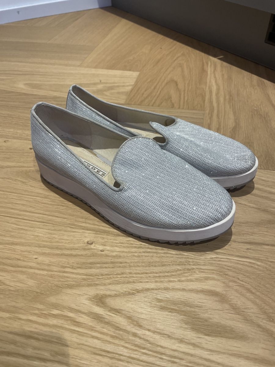Buffalo Scarpe da donna: Halbschuhe von Buffalo, Gr. 36 – Usato da Arbon venduto da llaauraa