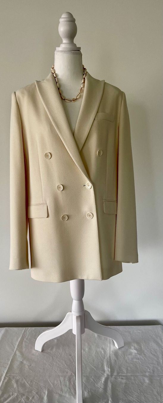 Zara Giacche: Klassisch Damen Blazer Crème NEU – Nuovo (secondo la descrizione) da Weiningen ZH venduto da san_7hsm