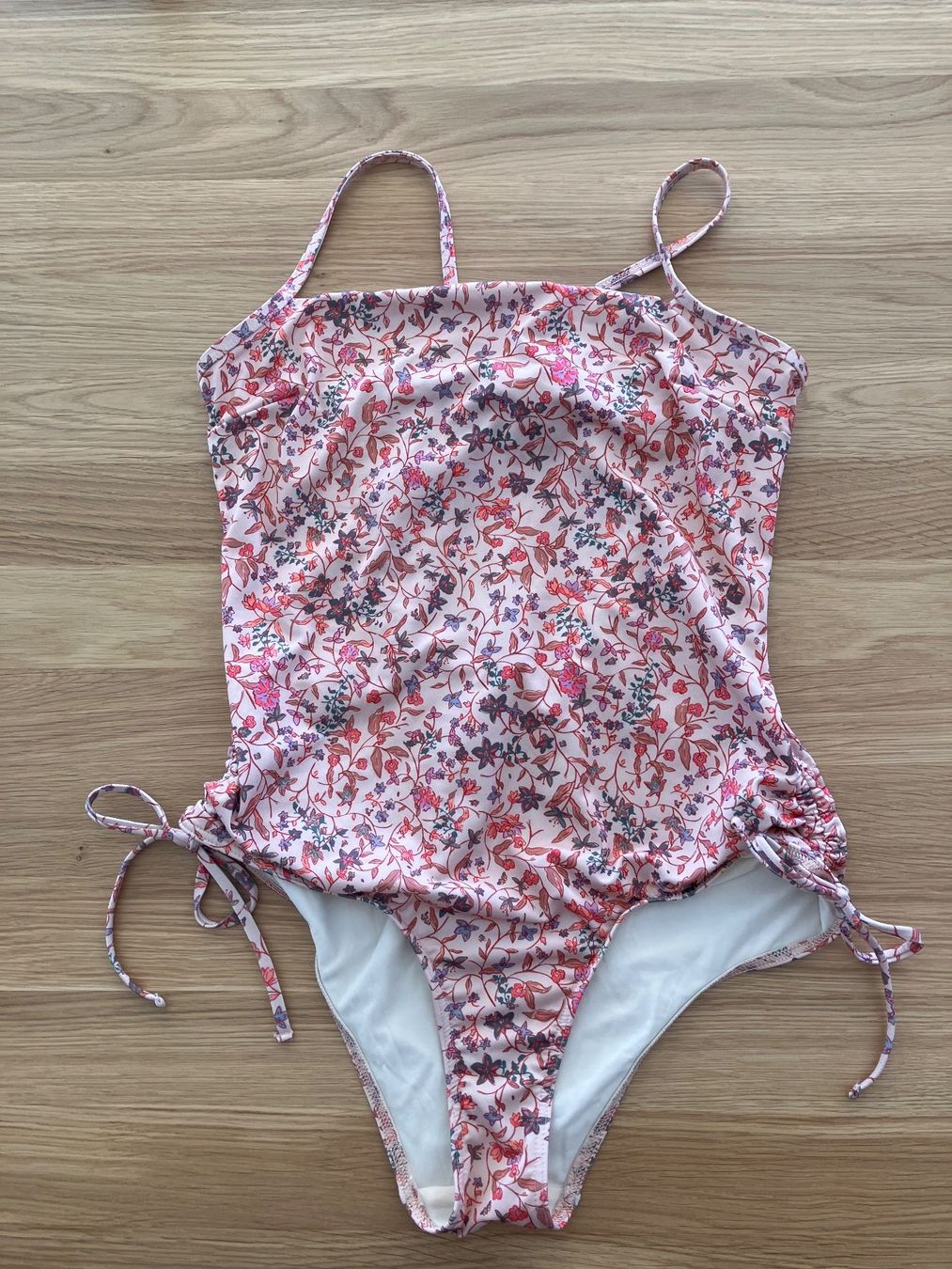 Costumi da bagno & Bikini: Badeanzug, la Redoute, Blumenmuster, Grösse 40 – Nuovo (secondo la descrizione) da Oberlunkhofen venduto da Nuemmiis