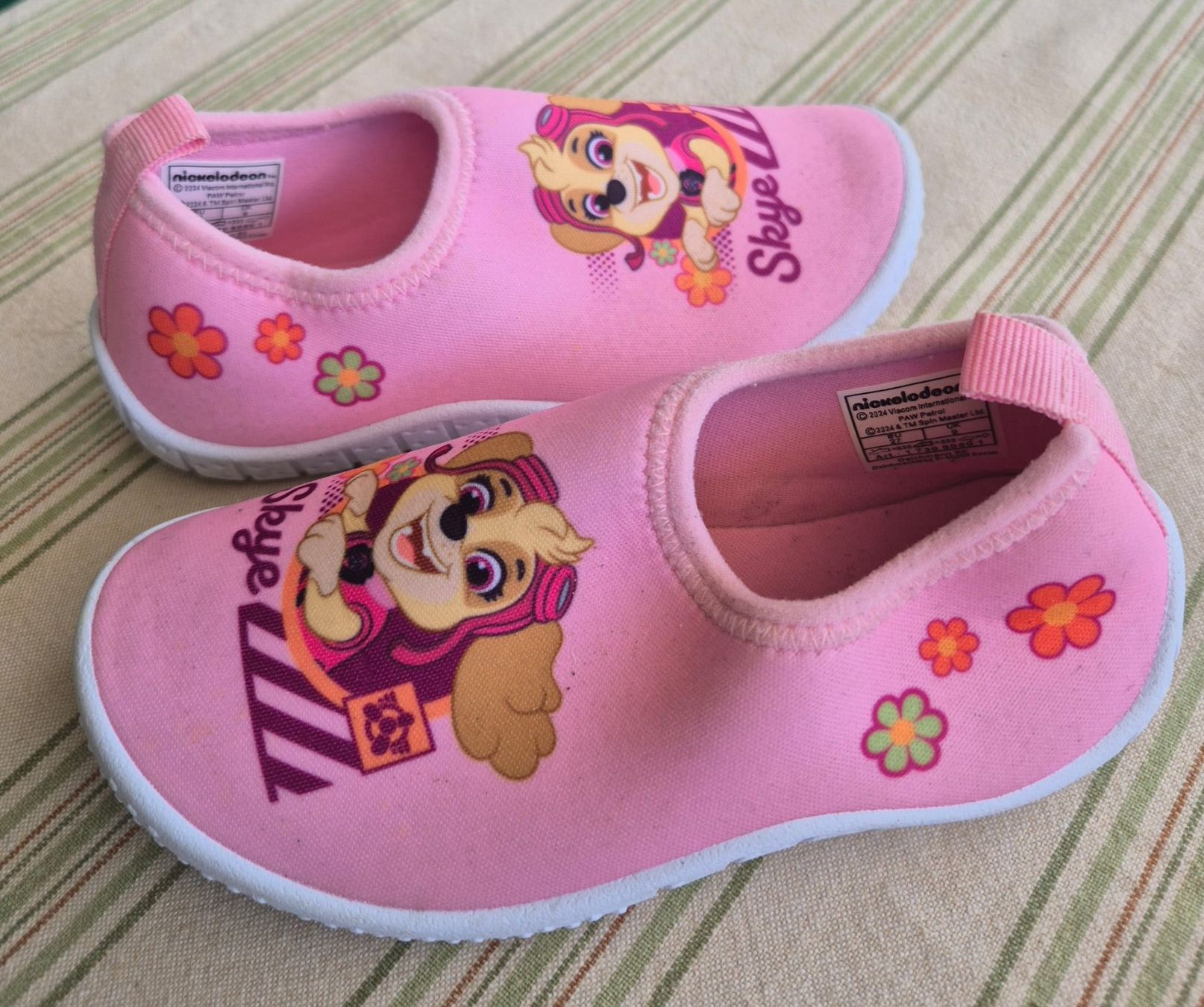 Dosenbach Scarpe per ragazze: Wasserschuhe Grosse 27 – Usato da Oberwil BL venduto da Ilona_z