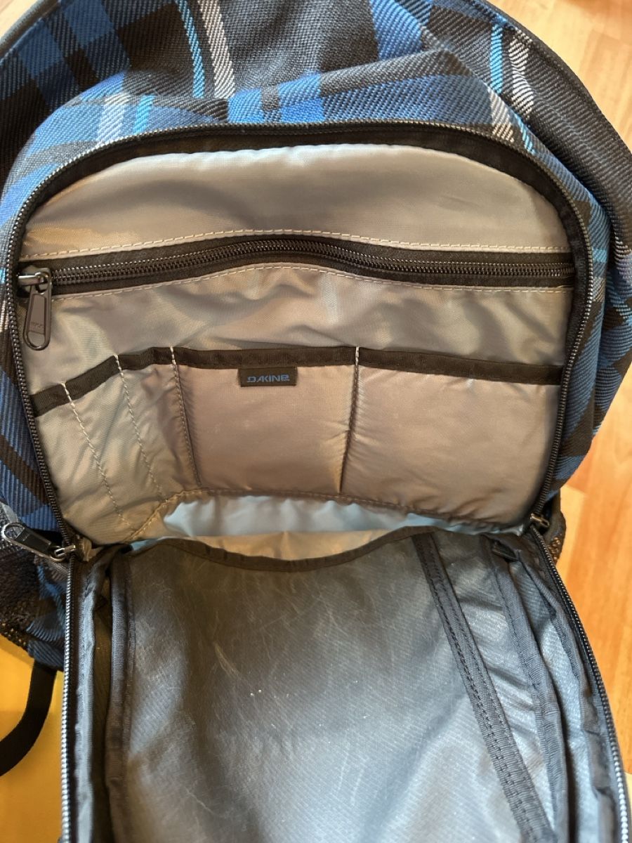 Dakine Rucksäcke: Dakine Factor Rucksack 20L, blau kariert – Gebraucht aus St. Gallen von mai_2lcj 3