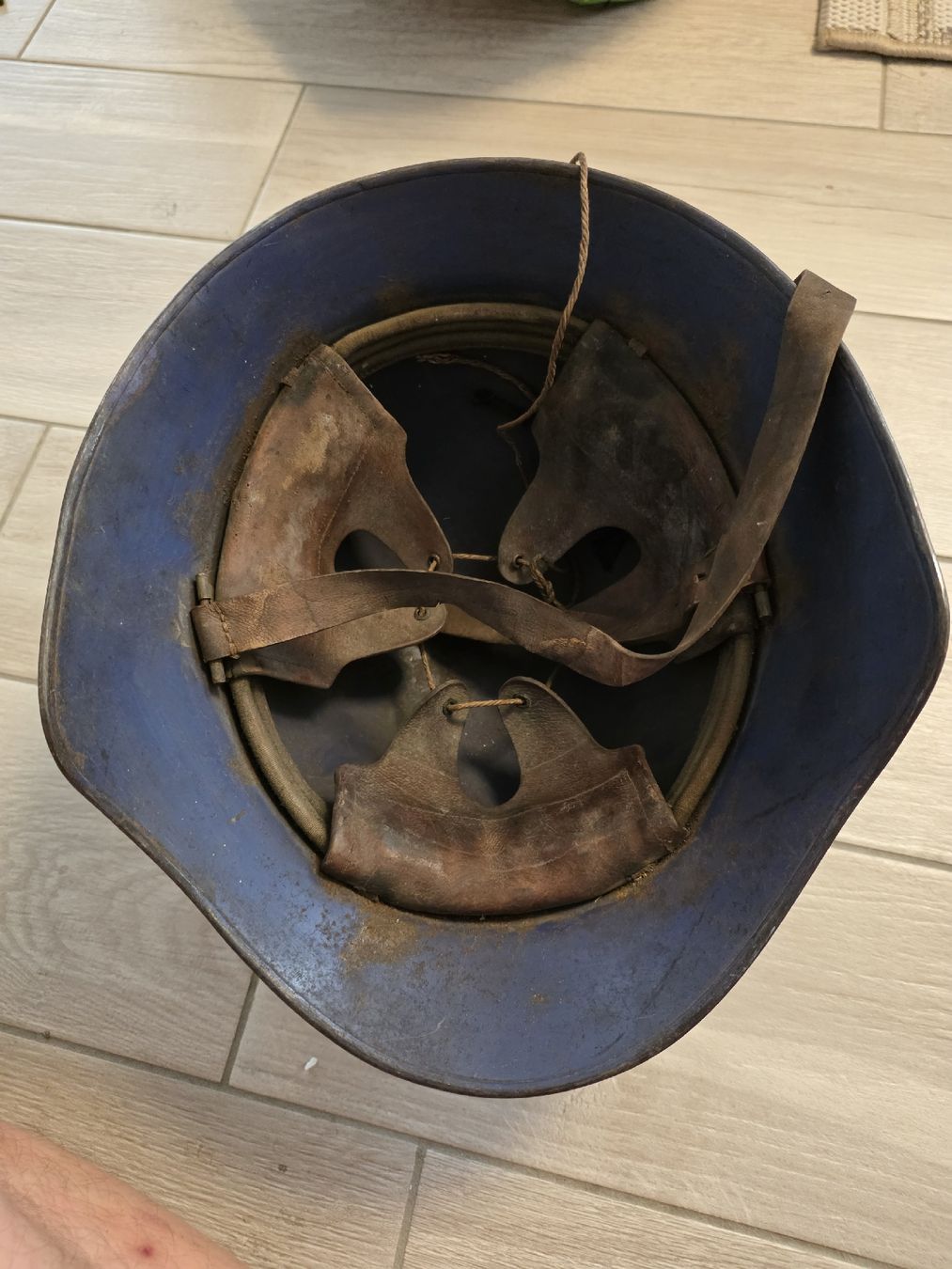 Uniformi & Effetti personali: Stahlhelm Militär Armee Helm – Usato da Dorf venduto da Echo_Elements 4