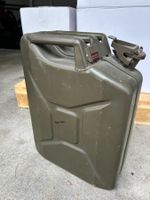 Original alter Schweizer Militär Benzinkanister 20 Liter