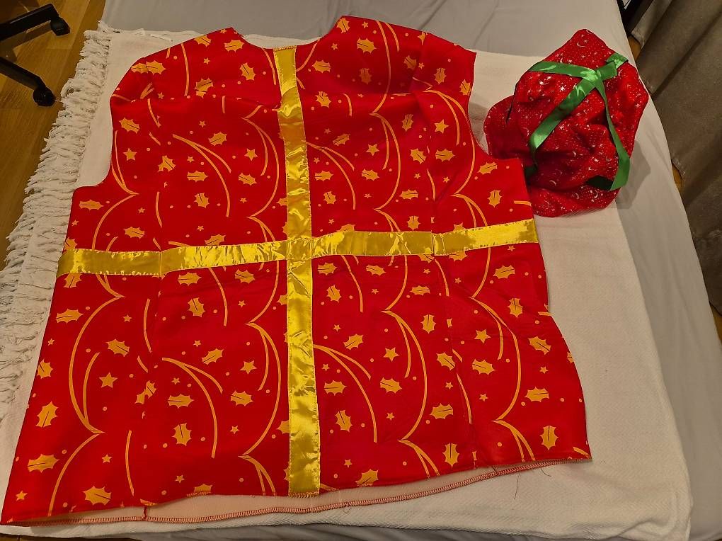 Costumi: Geschenk-Kostüm / Weihnachtskostüm – Usato da Allschwil venduto da BiHoh