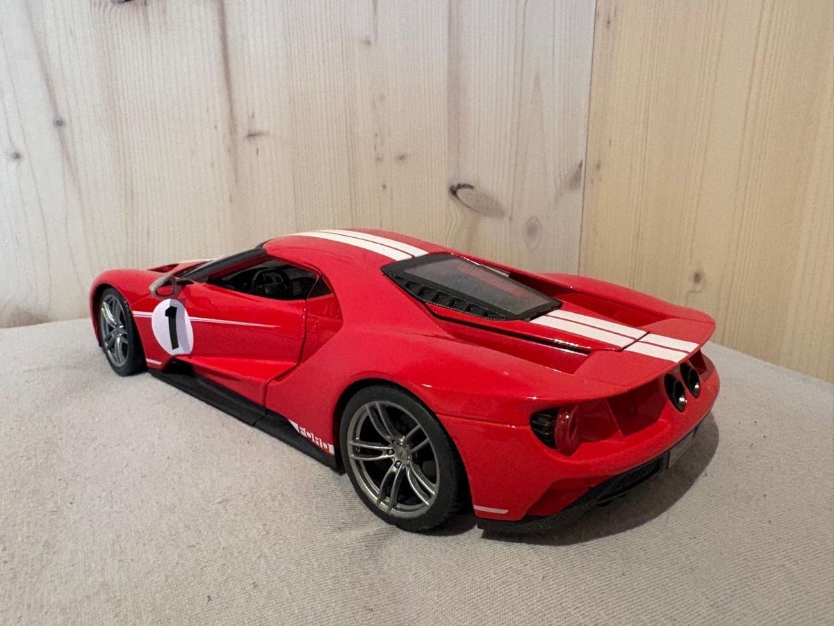 Bburago Modellautos: 1:18 Bburago Fort GT – Neu (gemäss Beschreibung) aus Pany von Mr.Cars 1